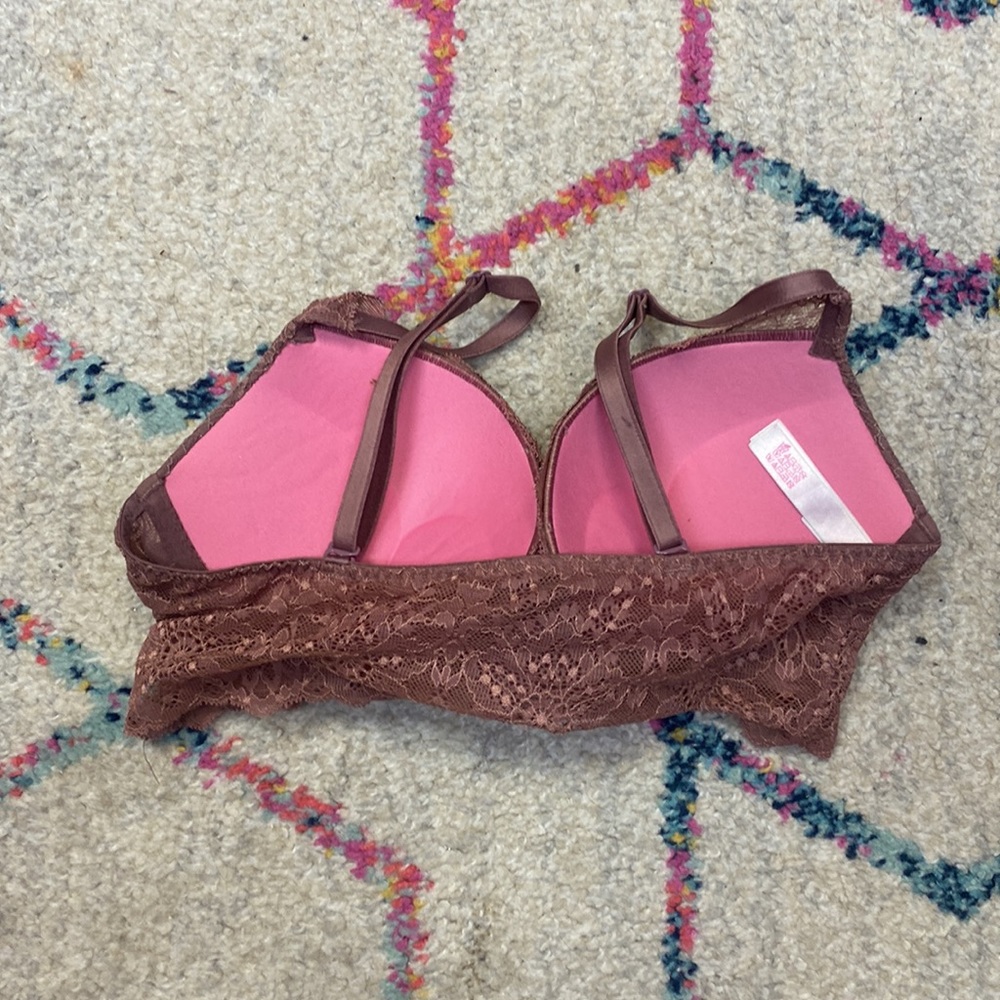 Pink bra - Picture 2 of 2